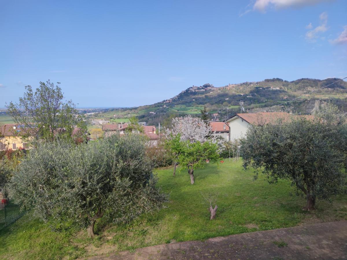 Relax In Collina A Due Passi Dal Mare Lägenhet Torriana Exteriör bild